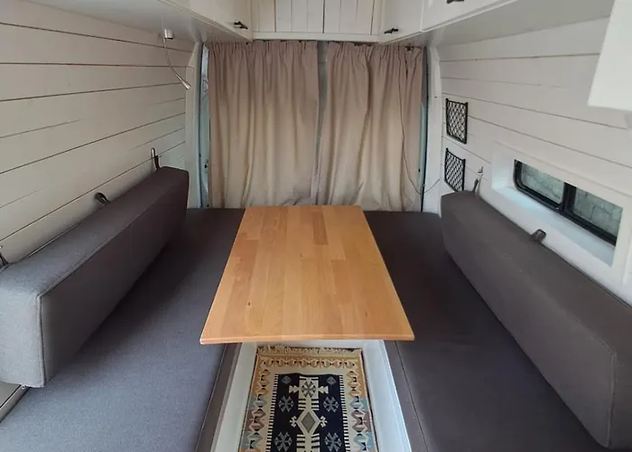 Campingplads Sprinter Camper Albania Tirana